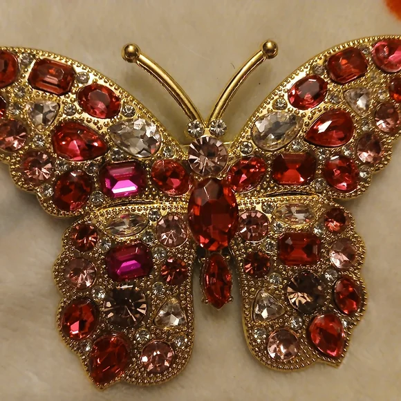 NWOT Large Butterfly Brooch with Pink and Red Gemstone Detailing - Picture 2 of 7
